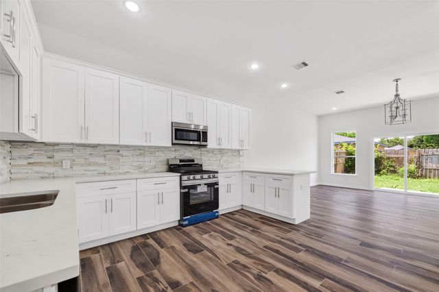 8628 Scott Street, Houston, TX 77051