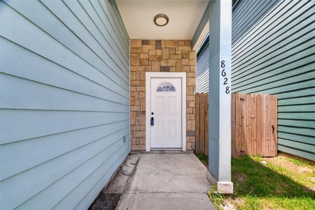 8628 Scott Street, Houston, TX 77051