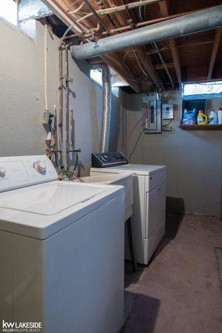 17699 Kuecken Street, Clinton Township, MI 48038