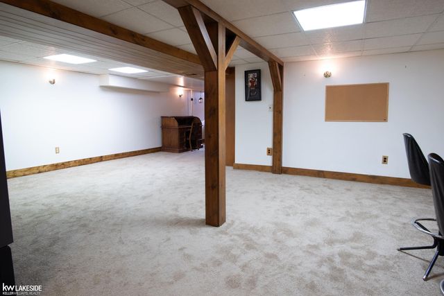 17699 Kuecken Street, Clinton Township, MI 48038