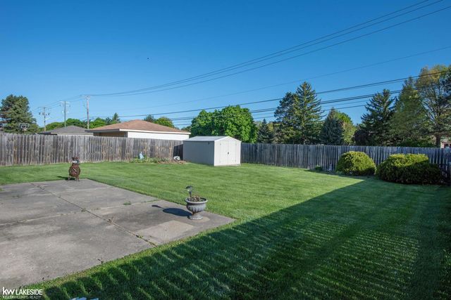 17699 Kuecken Street, Clinton Township, MI 48038