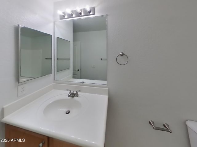 9526 N 81ST Drive, Peoria, AZ 85345