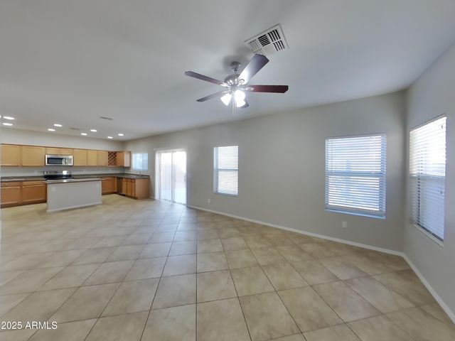 9526 N 81ST Drive, Peoria, AZ 85345