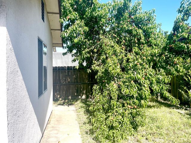 3026 Mt Hoffman Ct, Stockton, CA 95212