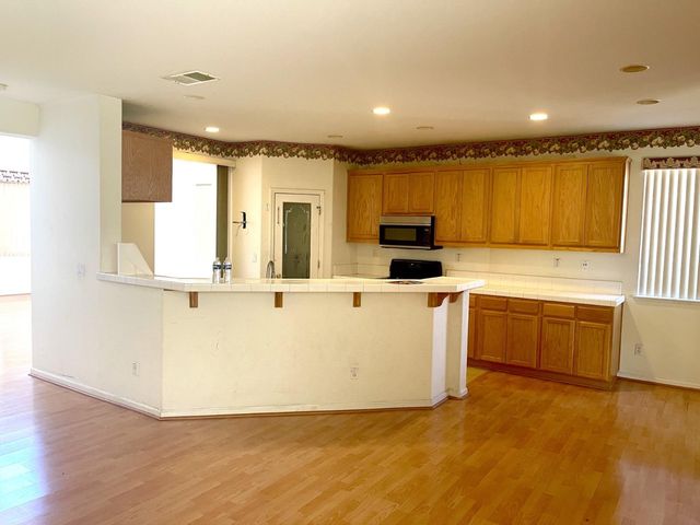 3026 Mt Hoffman Ct, Stockton, CA 95212
