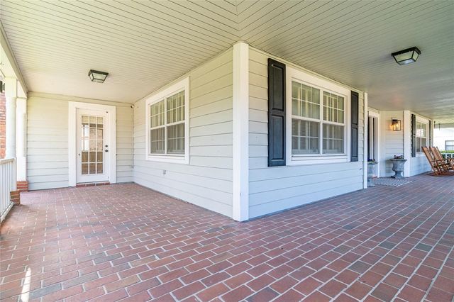 2802 HAMMOCK DRIVE, Plant City, FL 33566