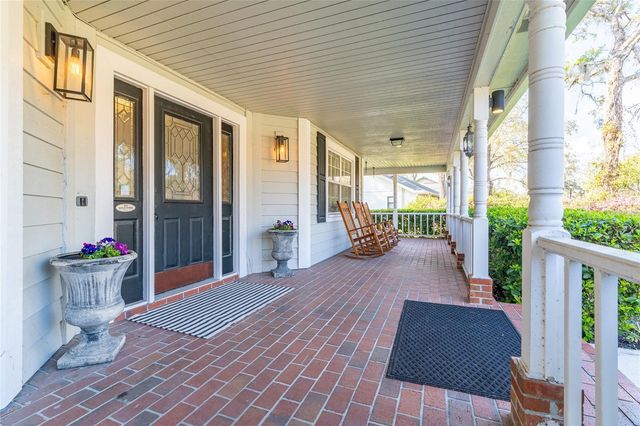 2802 HAMMOCK DRIVE, Plant City, FL 33566