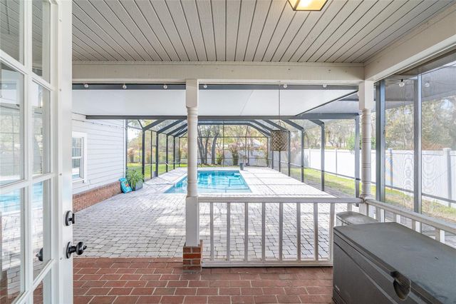 2802 HAMMOCK DRIVE, Plant City, FL 33566