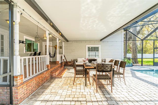 2802 HAMMOCK DRIVE, Plant City, FL 33566