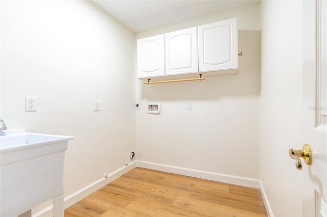 2802 HAMMOCK DRIVE, Plant City, FL 33566