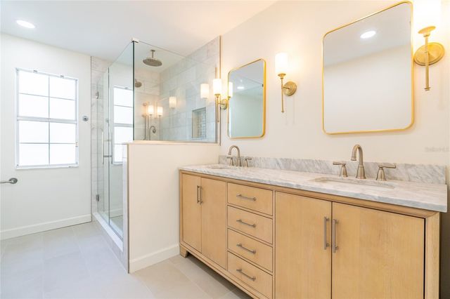 2802 HAMMOCK DRIVE, Plant City, FL 33566