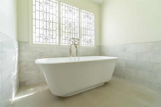 2802 HAMMOCK DRIVE, Plant City, FL 33566