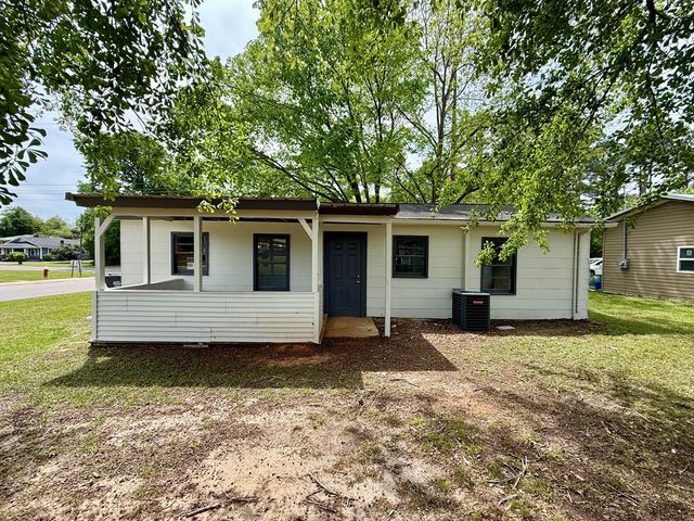 115 Main St, Ashford, AL 36312