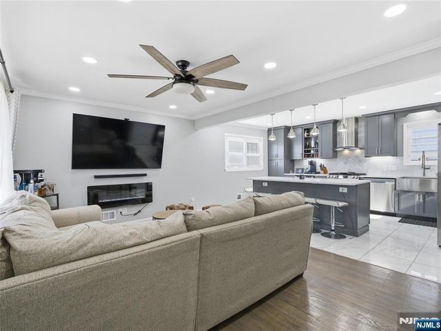 98 Grove Street, Lodi, NJ 07644