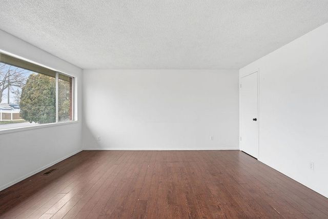 2103 N Sargent Rd, Spokane, WA 99212