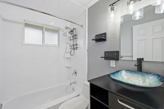 2103 N Sargent Rd, Spokane, WA 99212