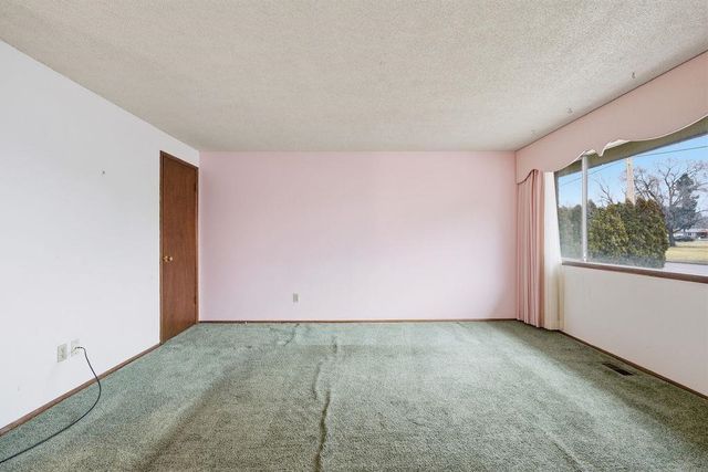 2103 N Sargent Rd, Spokane, WA 99212