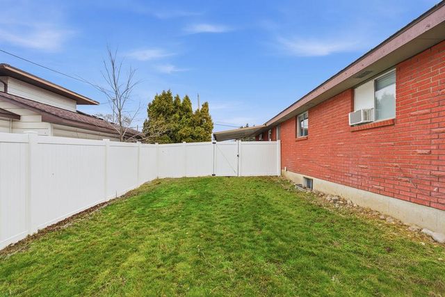 2103 N Sargent Rd, Spokane, WA 99212