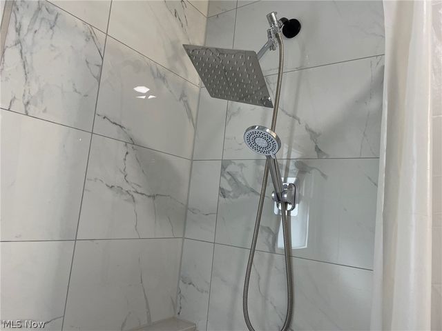 17228 Egbert Road, Walton Hills, OH 44146