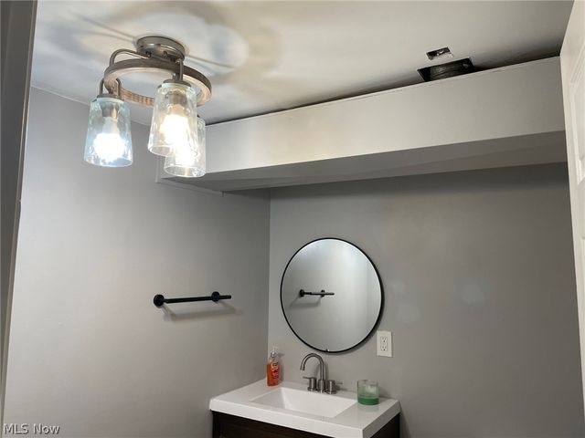 17228 Egbert Road, Walton Hills, OH 44146