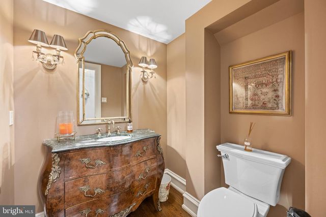 848 PARKES RUN LN, Villanova, PA 19085