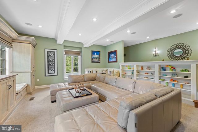 848 PARKES RUN LN, Villanova, PA 19085