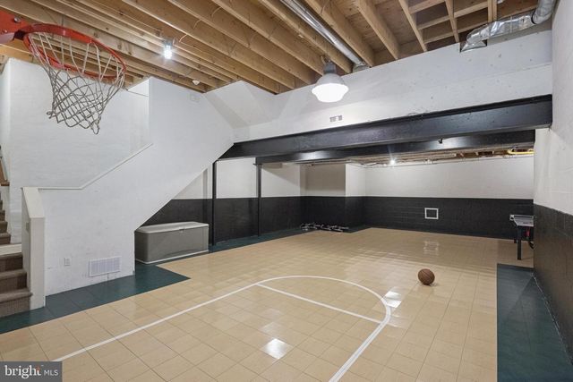 848 PARKES RUN LN, Villanova, PA 19085