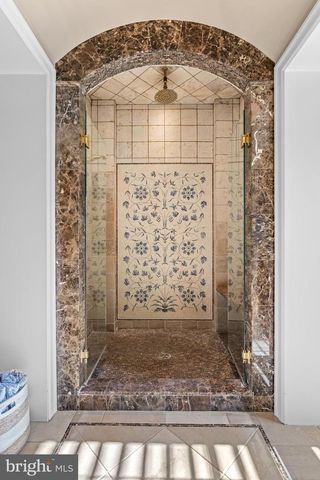 848 PARKES RUN LN, Villanova, PA 19085