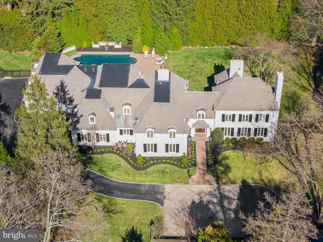 848 PARKES RUN LN, Villanova, PA 19085