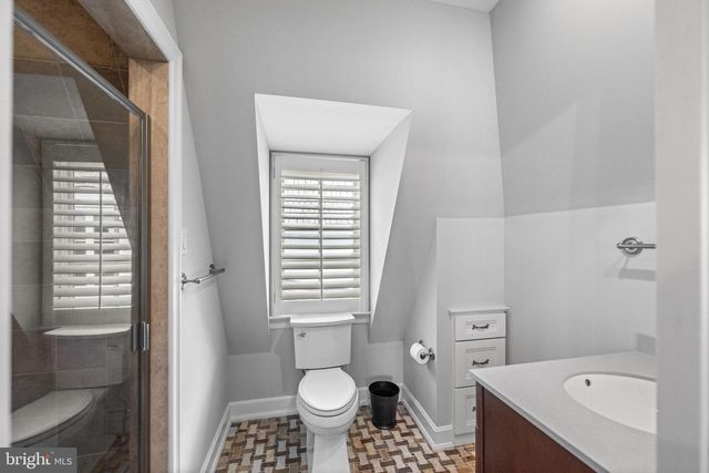 848 PARKES RUN LN, Villanova, PA 19085