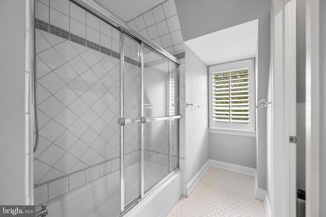 848 PARKES RUN LN, Villanova, PA 19085