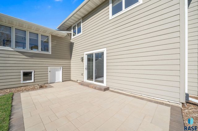 4500 S Tomar Rd Road, Sioux Falls, SD 57105
