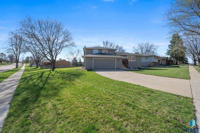 4500 S Tomar Rd Road, Sioux Falls, SD 57105