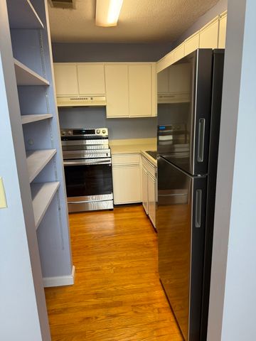 94 Newbury Ave 315, Quincy, MA 02171