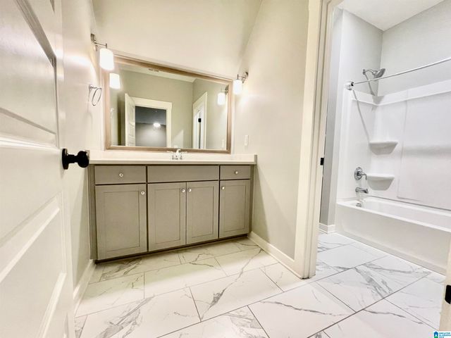 2208 GRAND AVENUE, Hoover, AL 35226