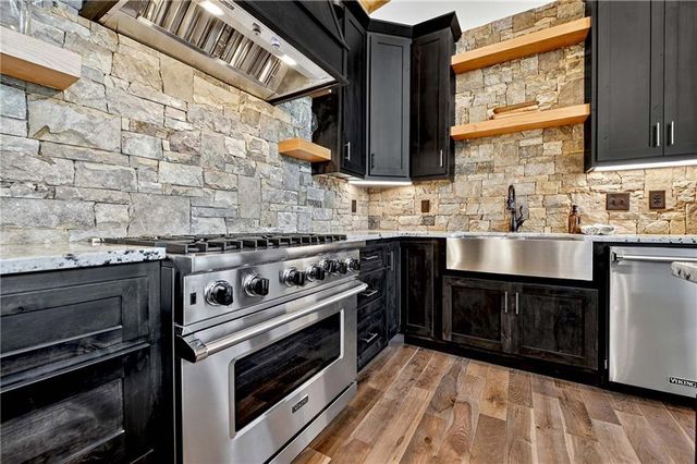 768 Cherokee Circle, Ellijay, GA 30540