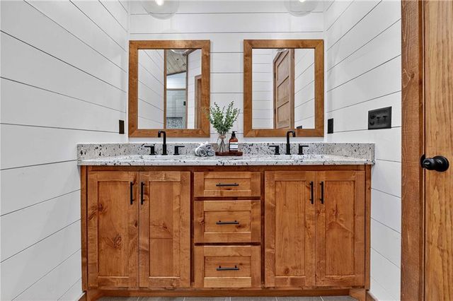 768 Cherokee Circle, Ellijay, GA 30540