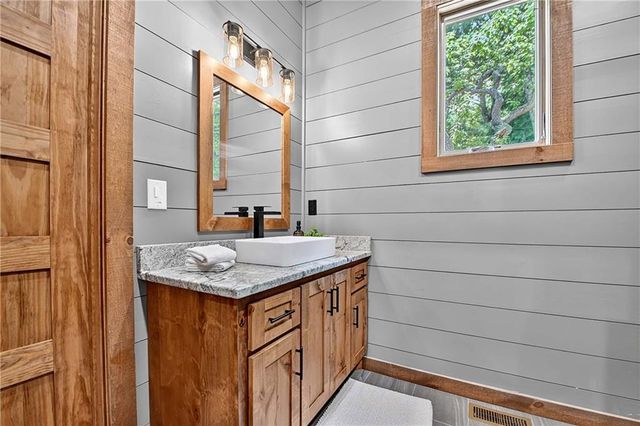 768 Cherokee Circle, Ellijay, GA 30540