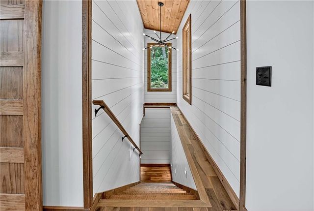 768 Cherokee Circle, Ellijay, GA 30540