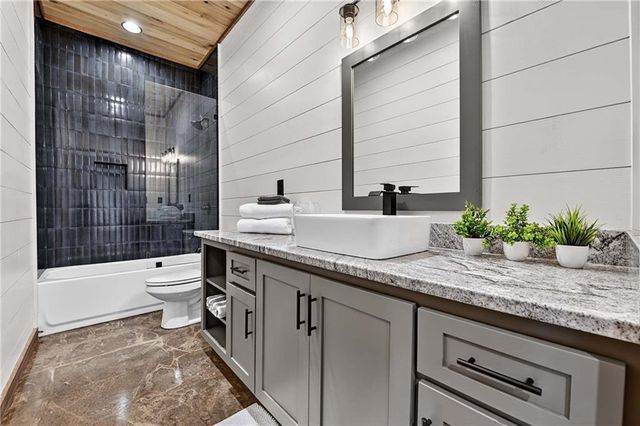 768 Cherokee Circle, Ellijay, GA 30540