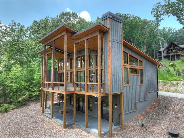 768 Cherokee Circle, Ellijay, GA 30540