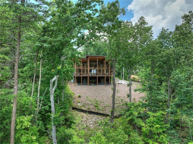 768 Cherokee Circle, Ellijay, GA 30540