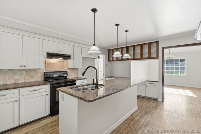 5938 S New Haven Avenue, Tulsa, OK 74135