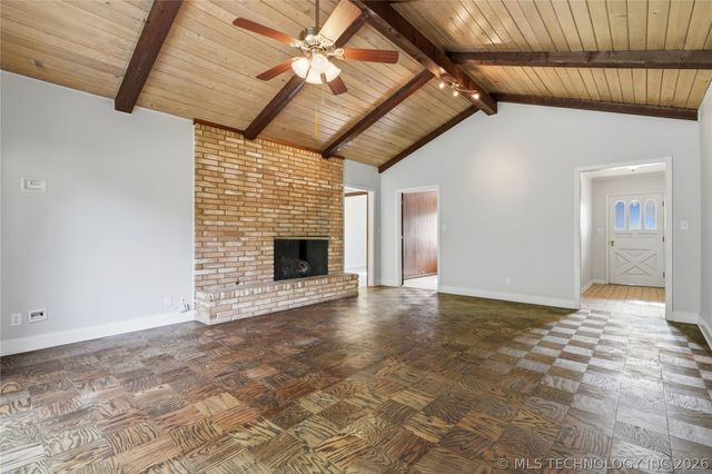 5938 S New Haven Avenue, Tulsa, OK 74135