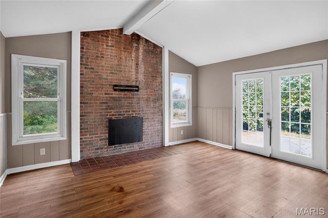 1818 Prior Drive, St Louis, MO 63136