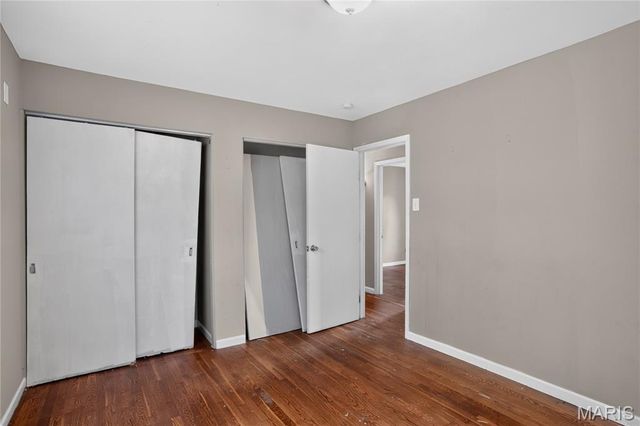 1818 Prior Drive, St Louis, MO 63136