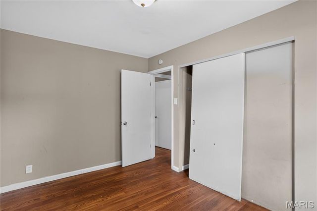 1818 Prior Drive, St Louis, MO 63136