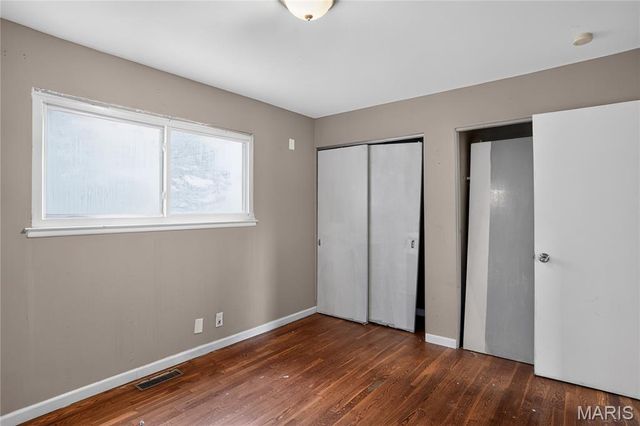 1818 Prior Drive, St Louis, MO 63136