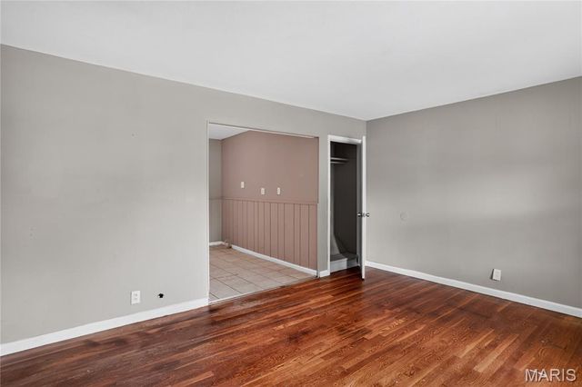 1818 Prior Drive, St Louis, MO 63136