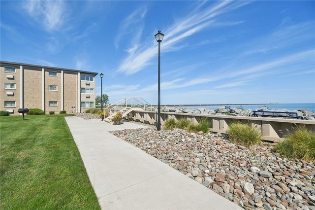905 Westage At The Harbor, Irondequoit, NY 14617